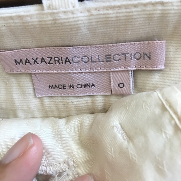 Short shorts - Picture 4 of 4